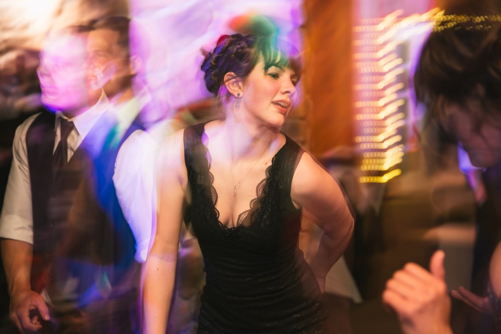 Dancing at Dibbles Inn with Tom Studios Wedding Photography