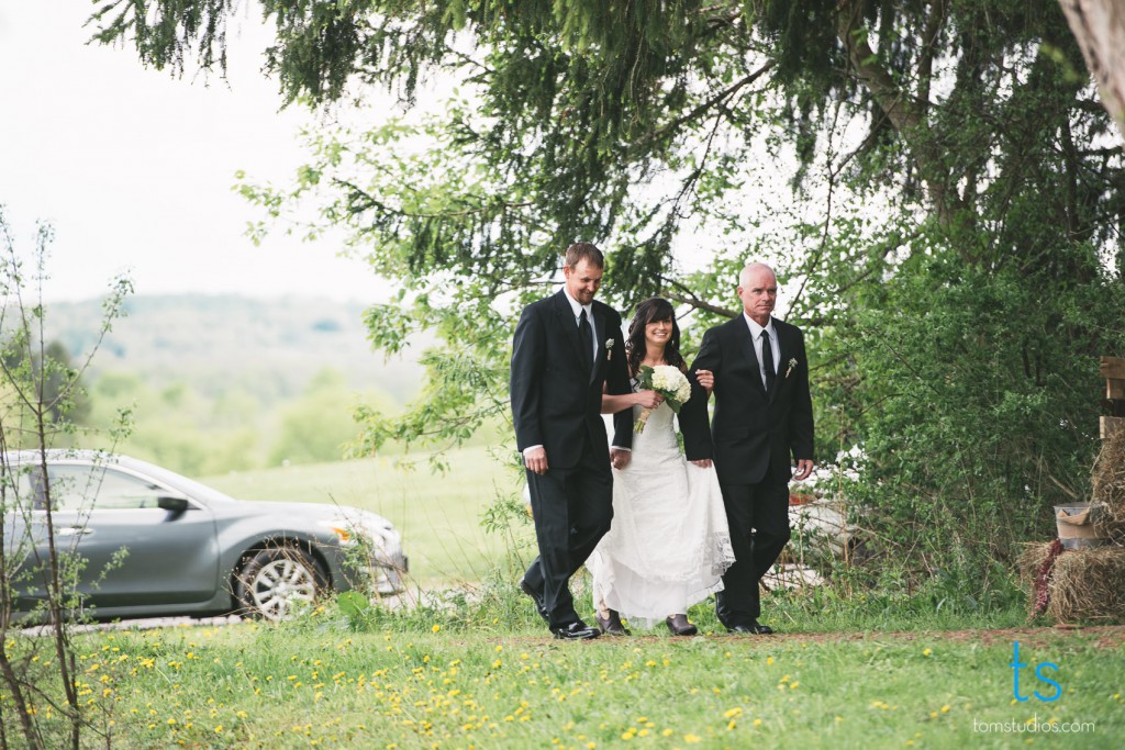 Valeri and Dillon's wedding with Tom Studios at MKJ Farm