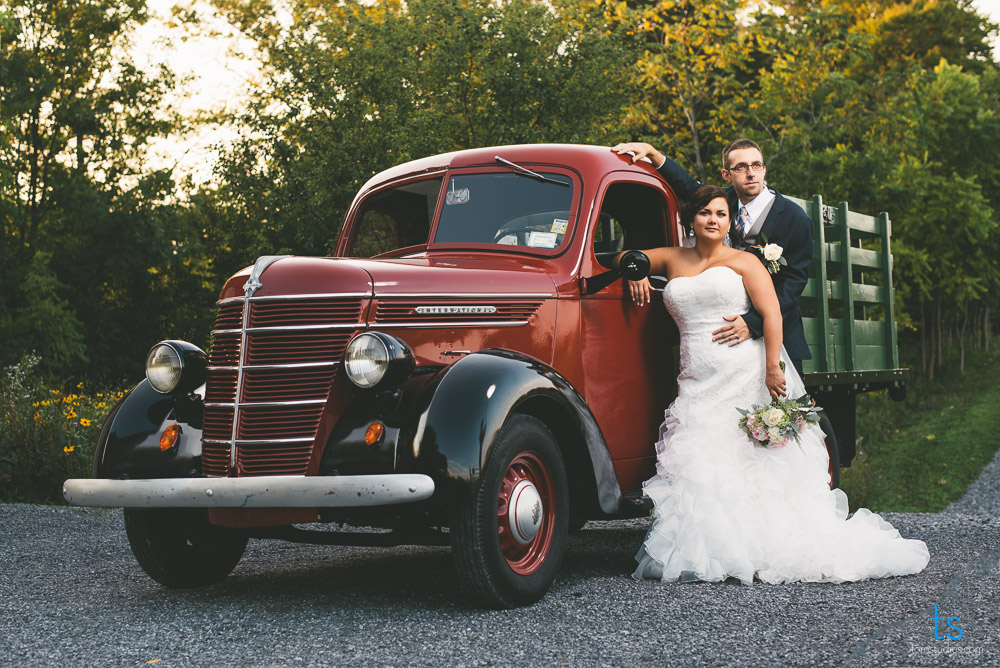 Annie and Darrick's Wedding at Hayloft on the Arch with Tom Studios