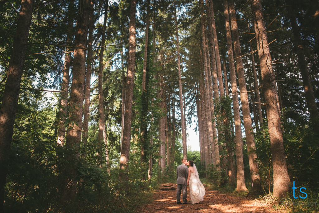 Katrina and Jay's wedding at Dibbles Inn with Tom Studios