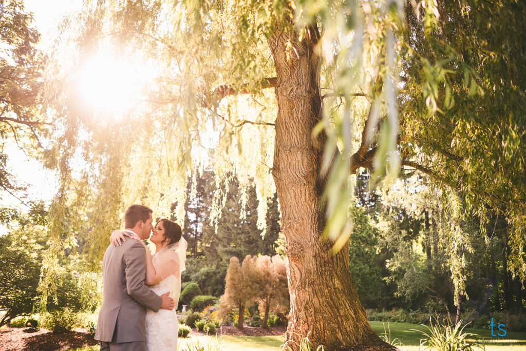 Katrina and Jay's wedding at Dibbles Inn with Tom Studios