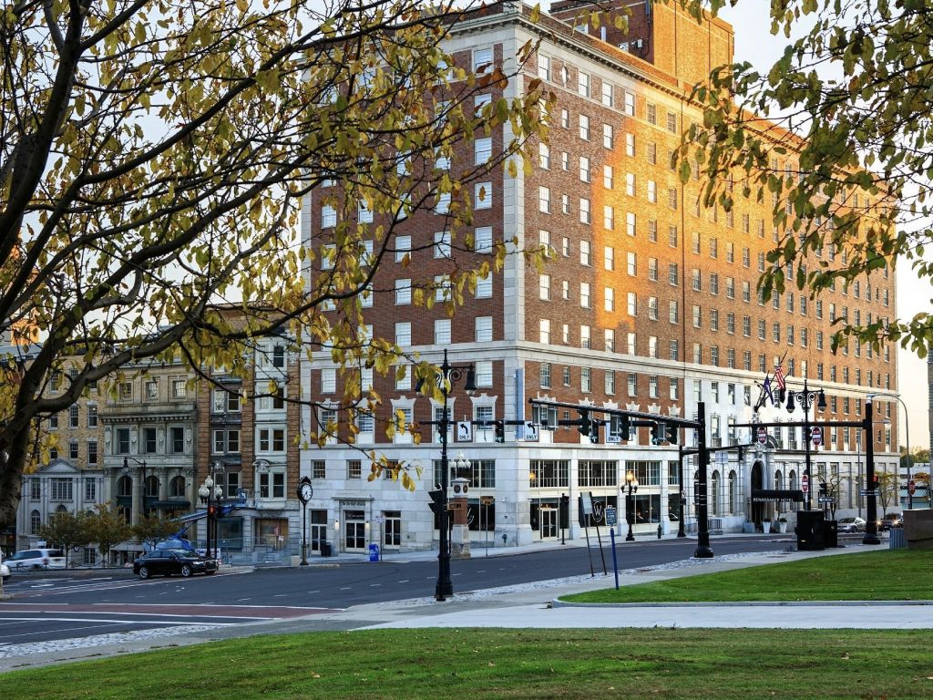 renaissance albany hotel exterior