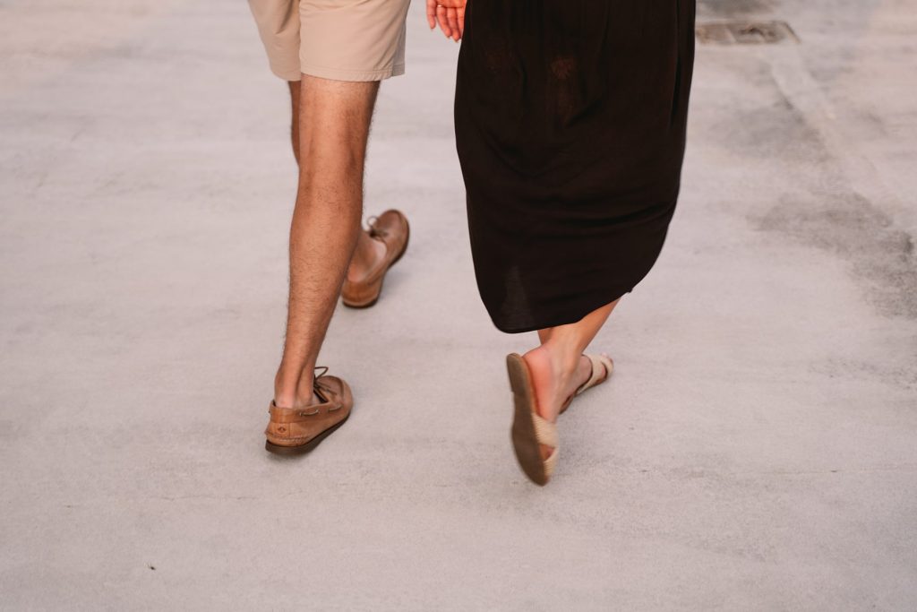 root glen engagement session shots