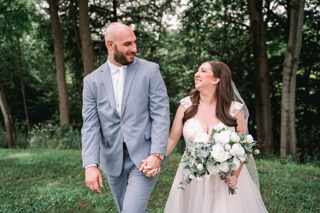 upstate ny barn wedding at hayloft on the arch 