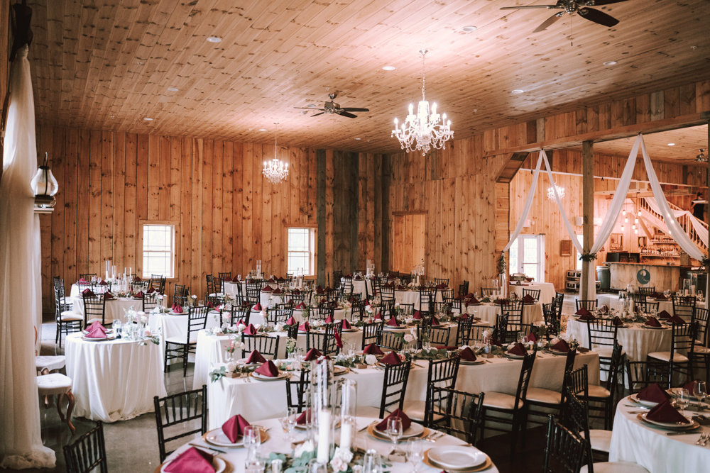 Michelle + Jeremy's Wolf Oak Acres Wedding Details